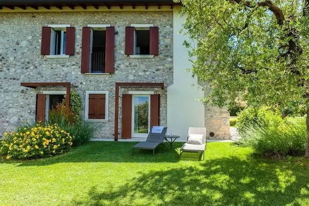 Superior Tek Büyük Yataklı Oda, Göl Manzaralı (Garden)