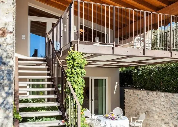 Tek Büyük Yataklı Oda, Göl Manzaralı (1st floor)