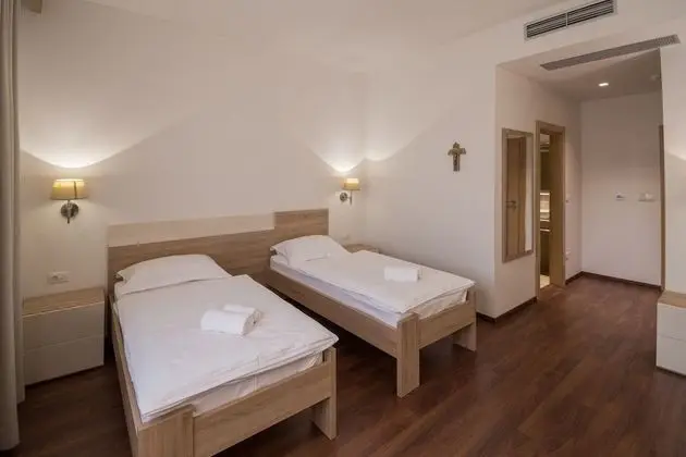 İki Ayrı Yataklı Oda