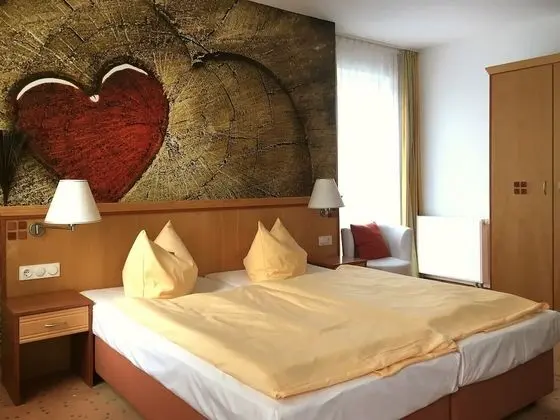 Tek Büyük Yataklı Oda