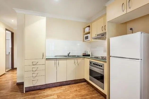 Standard Apart Daire, 2 Yatak Odası, Mutfak