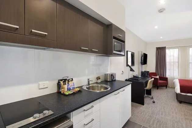Standard Stüdyo, Sigara İçilmez, Küçük Mutfak (Studio)