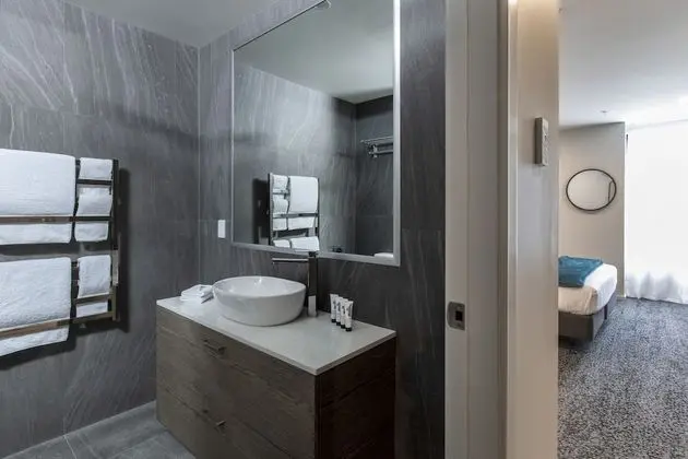 Deluxe Stüdyo, Sigara İçilmez