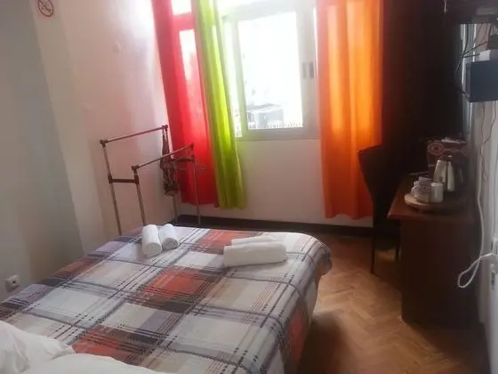 Tek Büyük Yataklı Oda, Banyolu/Duşlu