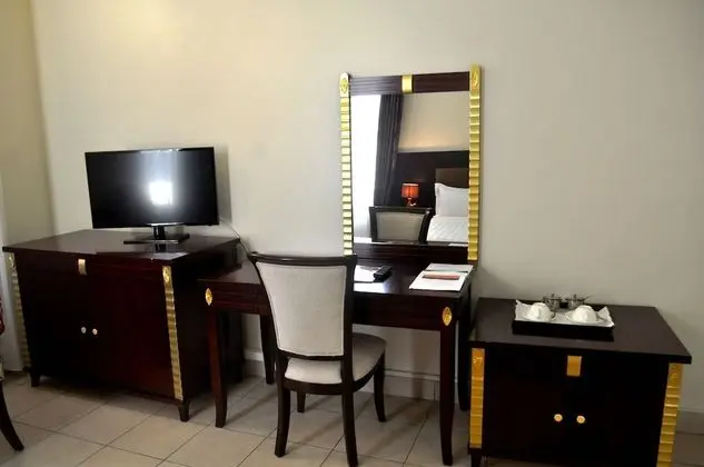 Executive Oda, 1 En Büyük (King) Boy Yatak, Tepe Manzaralı