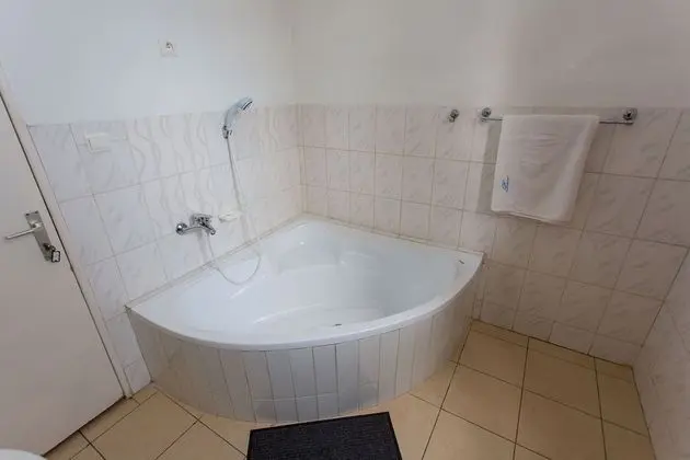 Executive Oda, 1 En Büyük (King) Boy Yatak, Tepe Manzaralı