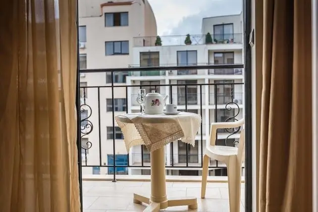 Family Stüdyo, Balkon