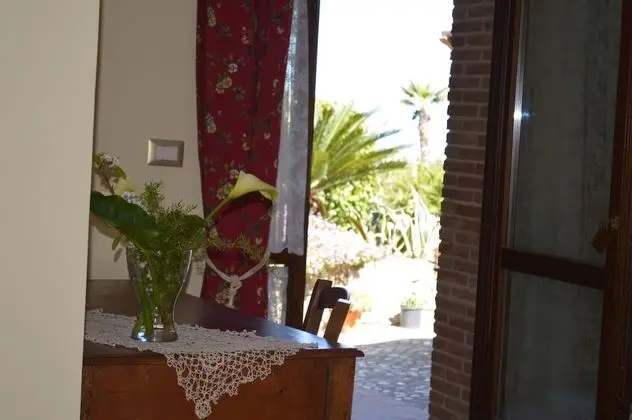 Dört Kişilik Oda, Bahçe Manzaralı