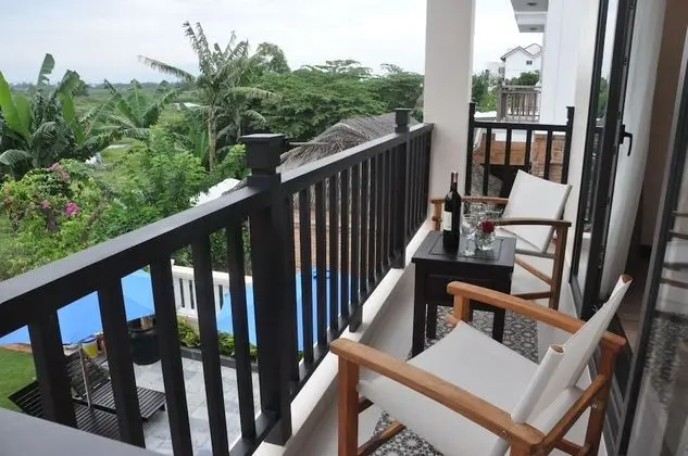 Deluxe Tek Büyük veya İki Ayrı Yataklı Oda, Balkon, Nehir Manzaralı