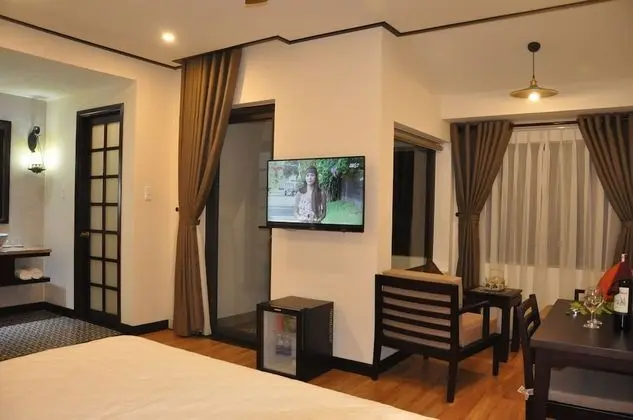 Süit, Balkon, Nehir Manzaralı