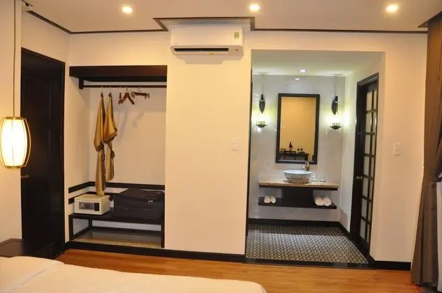 Süit, Balkon, Nehir Manzaralı