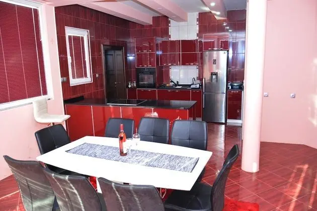 Luxury Apart Daire, 4 Yatak Odası, Sıcak Su Havuzu, Deniz Manzaralı