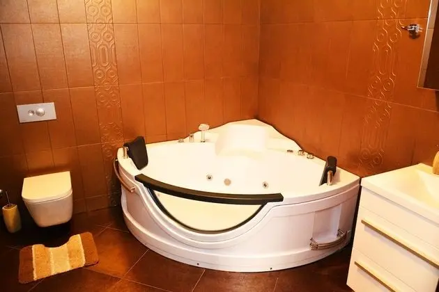 Luxury Apart Daire, 4 Yatak Odası, Sıcak Su Havuzu, Deniz Manzaralı