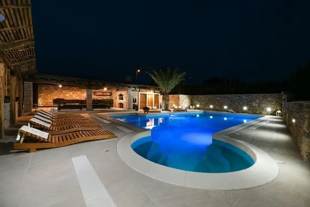 Villa, Sigara İçilebilir