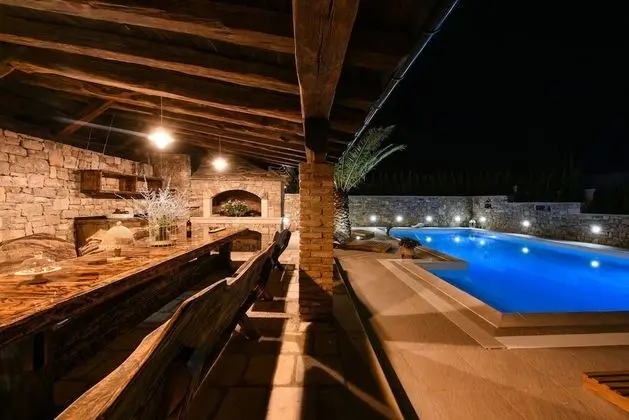 Villa, Sigara İçilebilir