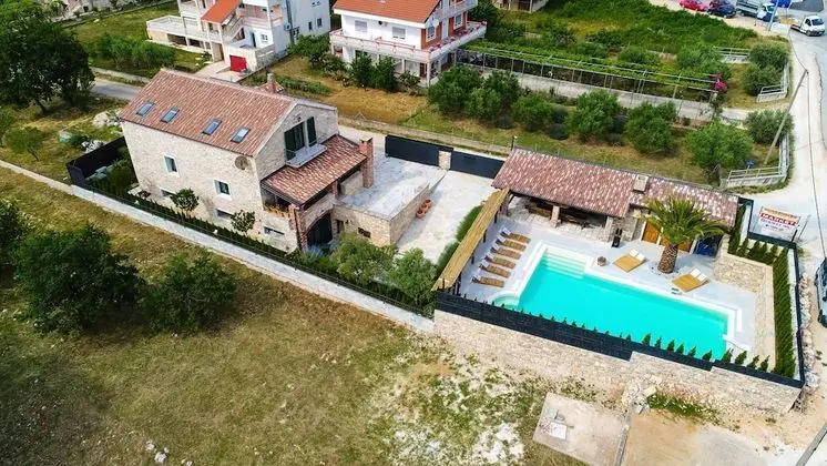 Villa, Sigara İçilebilir
