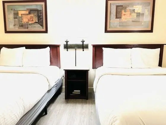 Basic Tek Büyük Yataklı Oda