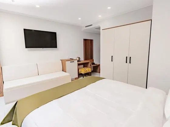 Deluxe Triple Room, Şehir Manzaralı