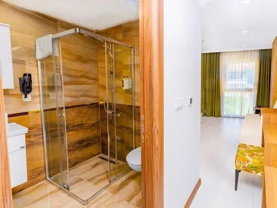 Deluxe Triple Room, Şehir Manzaralı