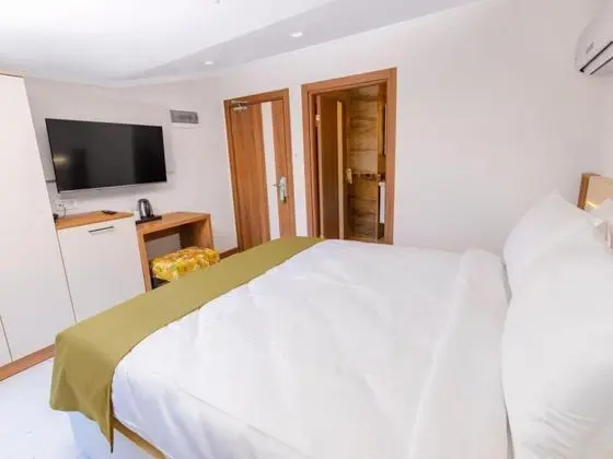 Superior Room with Balcony
