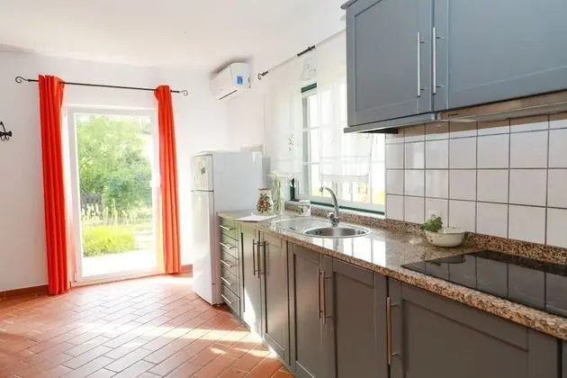 Apart Daire, 1 Yatak Odası, Bahçe Manzaralı, Zemin Kat