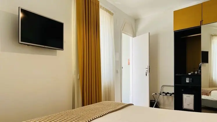 Standard Tek Büyük Yataklı Oda