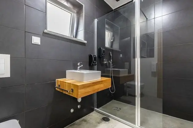 Standard Tek Büyük Yataklı Oda