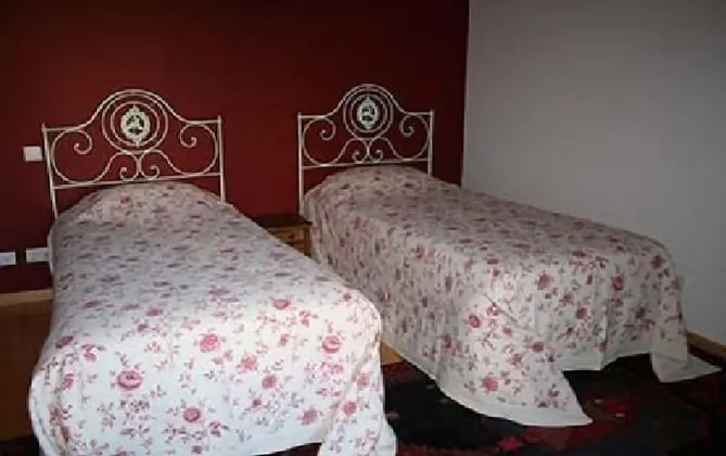 Traditional Tek Büyük veya İki Ayrı Yataklı Oda