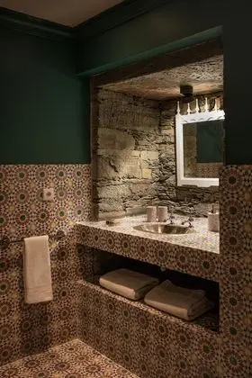 Exclusive Tek Büyük veya İki Ayrı Yataklı Oda, Nehir Manzaralı (Wild Lavender)