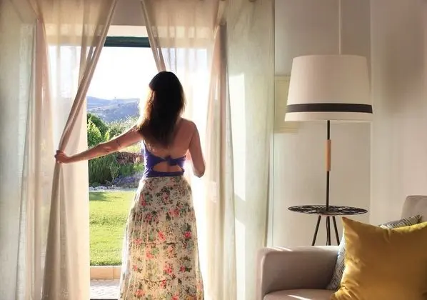 Deluxe Tek Büyük veya İki Ayrı Yataklı Oda