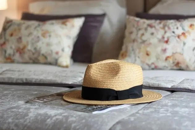 Exclusive Tek Büyük Yataklı Oda