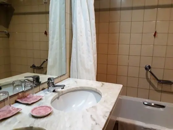 Superior Tek Büyük Yataklı Oda, Balkon, Kısmi Deniz Manzaralı