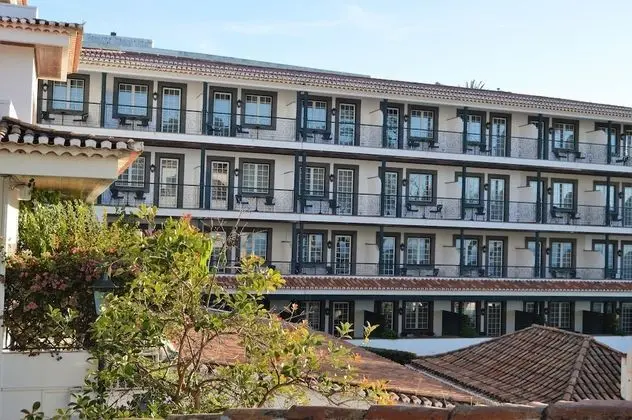 Superior Tek Büyük Yataklı Oda, Balkon, Kısmi Deniz Manzaralı