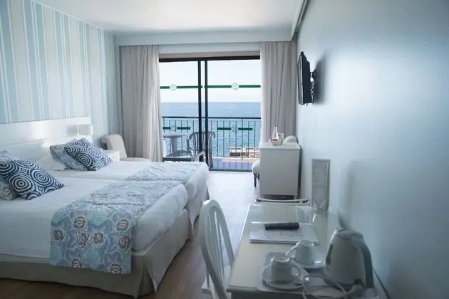 Tek Büyük Yataklı Oda, Balkon, Deniz Manzaralı (Located in Penha de França Mar)