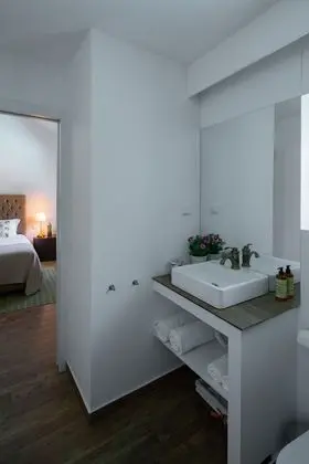 Pipos - Double Room , Balcony