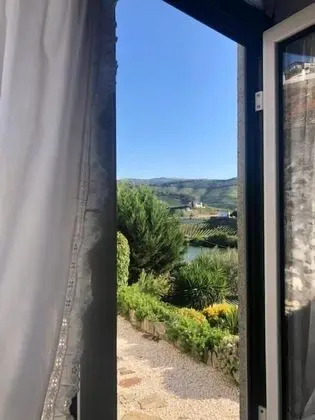 Deluxe Tek Büyük veya İki Ayrı Yataklı Oda, Nehir Manzaralı