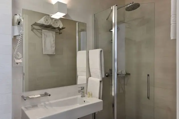 Standard Tek Büyük Yataklı Oda, Teras