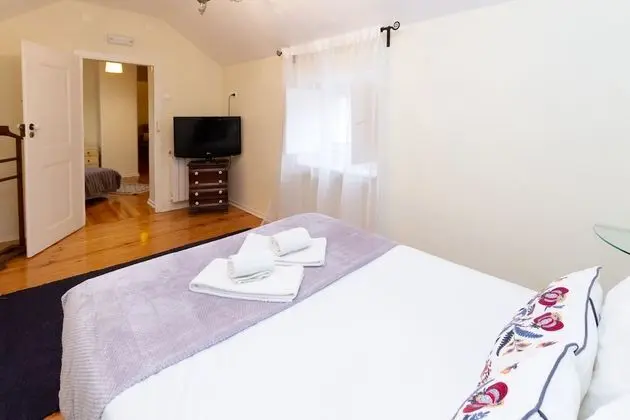 Tek Büyük veya İki Ayrı Yataklı Oda