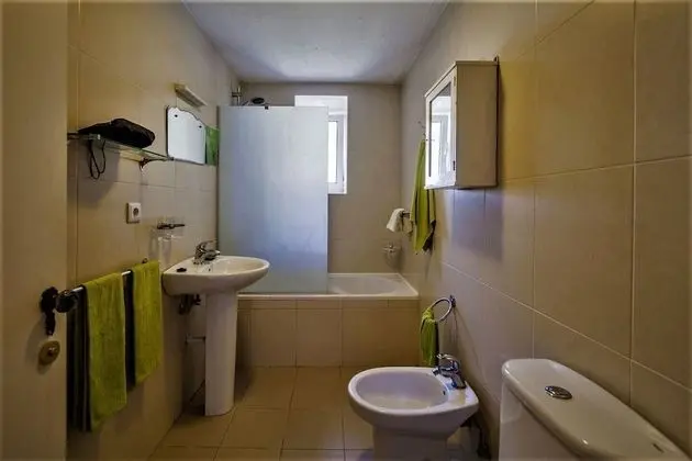 Classic Tek Büyük Yataklı Oda, 1 Büyük (Queen) Boy Yatak, Özel Banyo (3)