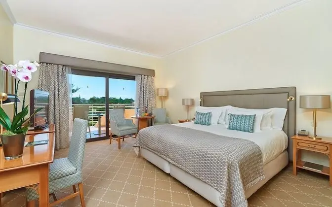 Tek Büyük veya İki Ayrı Yataklı Oda, Bahçe Manzaralı (Golf Side)