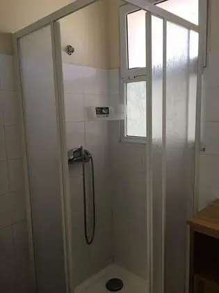 Tek Büyük Yataklı Oda, Ortak Banyo (Sheep)