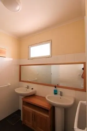 Tek Büyük Yataklı Oda, Ortak Banyo (Sheep)