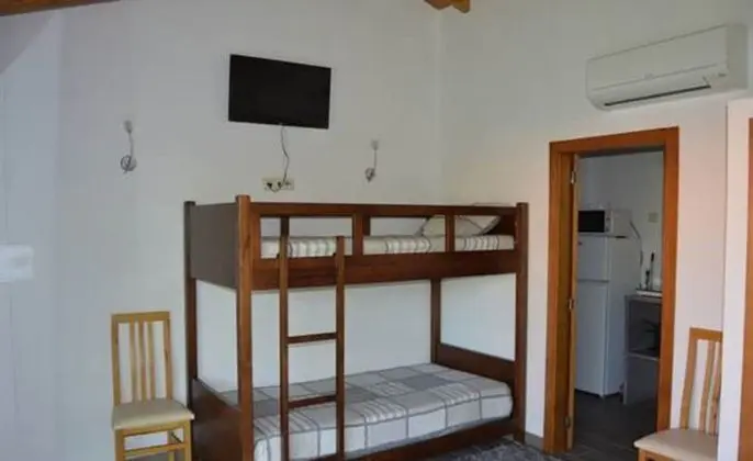 Family Bungalov, Sigara İçilmez (1 Double Bed and 1 Bunk Bed)
