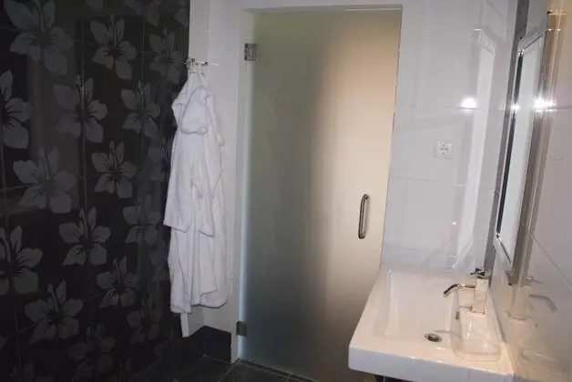 Premium Süit, 1 Çift Kişilik Yatak, Balkon, Avlu