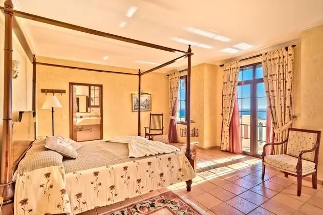 Villa, 5 Yatak Odası, Kişiye Özel Havuzlu, Deniz Manzaralı