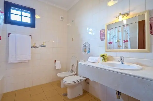 Villa, 5 Yatak Odası, Kişiye Özel Havuzlu, Deniz Manzaralı