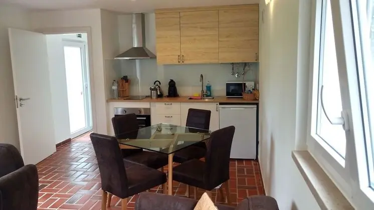 Apartment, 2 bedrooms, terrace, private garden