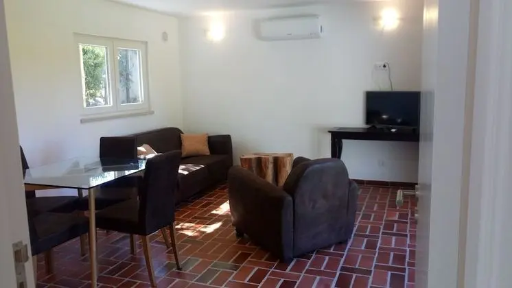 Apartment, 2 bedrooms, terrace, private garden