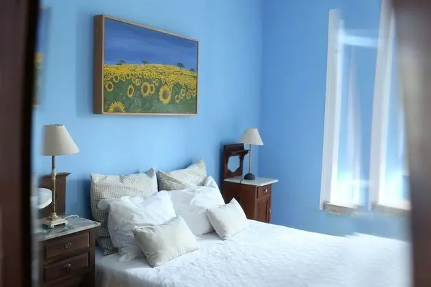 Manor House Apartment