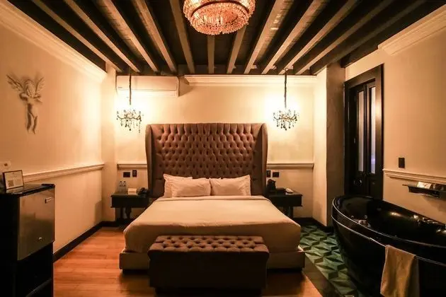 Standard Suite